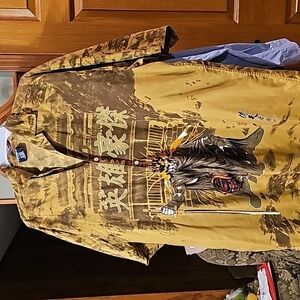 Urban Edge Men's Short Sleeve Shirt Asian Writing Creature